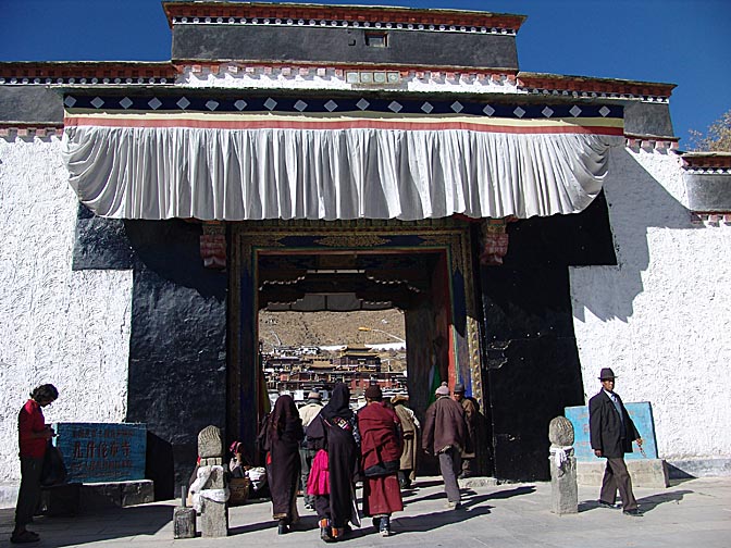 Tashilhunpo Monastery in Shigatse, 2004