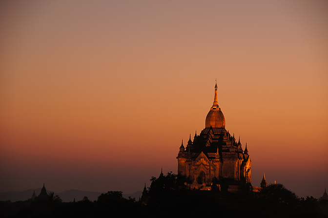 The sunset view from Shwe-leik-too (Shwe Leik Too) Pagoda, Bagan 2015