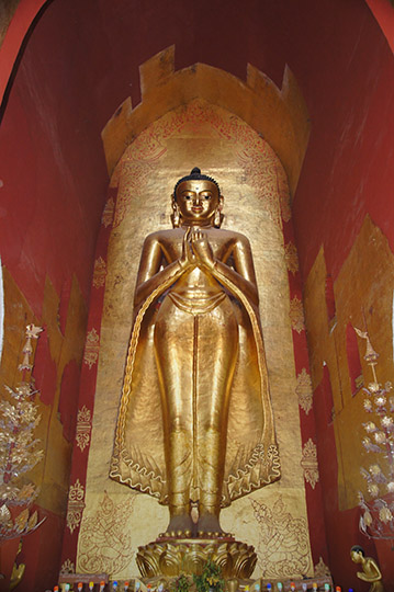 Large golden Kassapa Buddha inside Ananda Temple, Bagan 2015