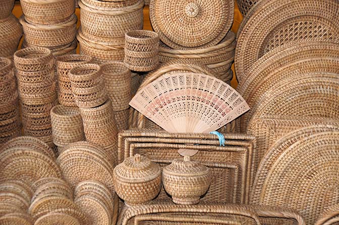 Handicraft made of bamboo, Bagan 2015