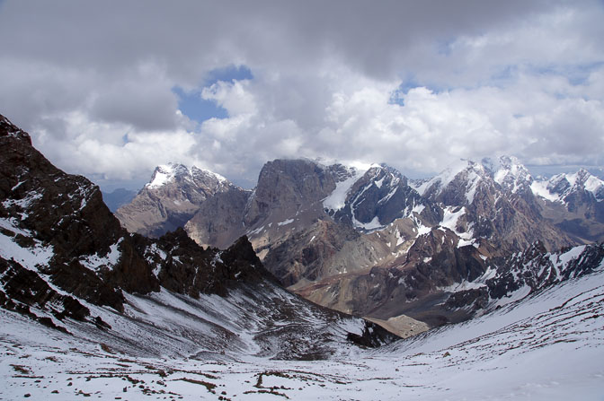 הנוף מצפון-מזרח למעבר ההרים צ'ימטרגה, 2013