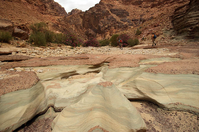Sandstone formations in Wadi Tajra, 2010
