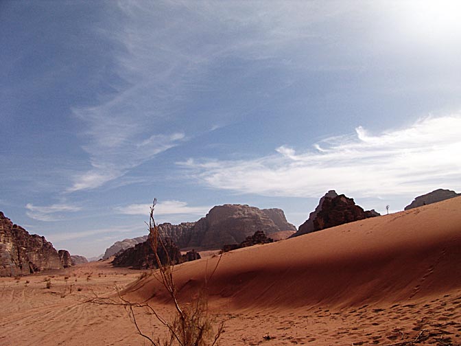 Red sand dunes in Wadi Um Ishrin, 2005