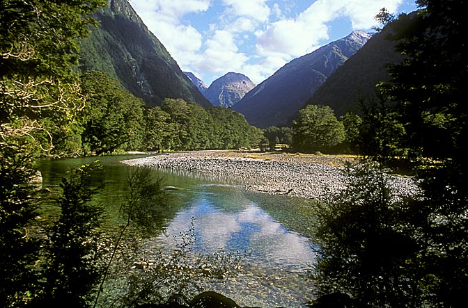 Clinton River, the Milford Track, the South Island 1999