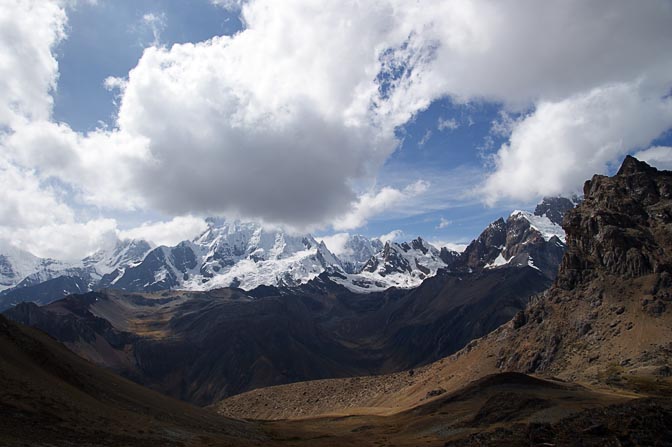 The wild landscape with the Yerupaja Mountain as backdrop, Mount Huacrish 2008