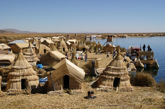 Totora reed houses and boats in the Uros Islands, Lake Titicaca 2008