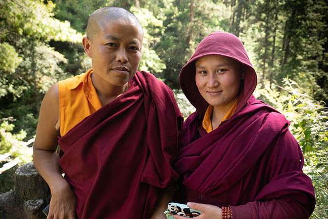 נזירות במנזר פמה צ'ולינג, 2018