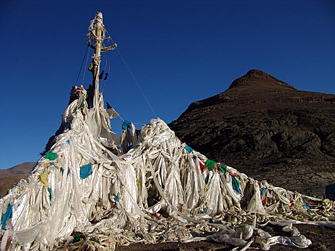 Katas decorating a pass, 2004