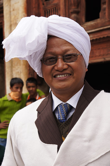 Man dressed in traditional Rung, Roong-Teejya 2011