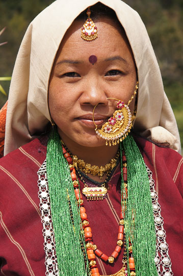 A woman with a traditional nose jewelry Roong Teejya 2011