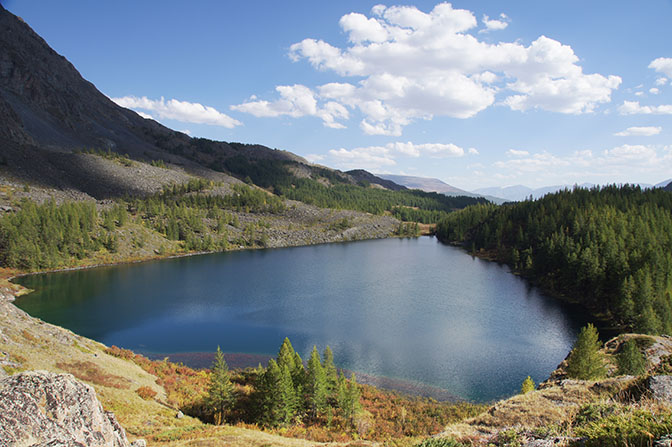 Heart shaped lake along the White River (Tsagaan Gol), 2014