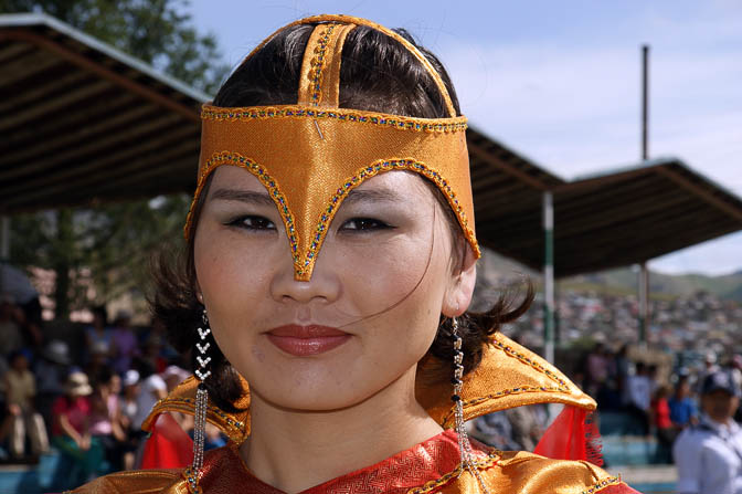 Performer in ceremonial costume at the festival opening event, Tsetserleg 2010