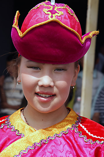 Performer in ceremonial costume at the festival opening event, Tsetserleg 2010