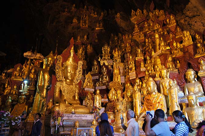 Golden Buddha images inside the Shwe Oo Min Natural Cave Pagoda, Pindaya Caves 2015