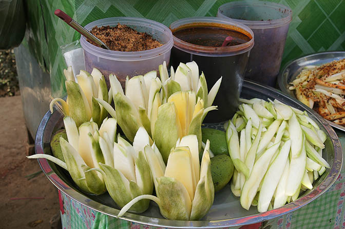 Sliced sour and salted mango, The Golden Rock Pagoda, 2016