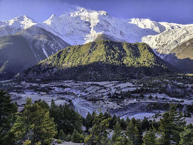 Climbing from Upper Pisang to Nawal via the High Route, 2023