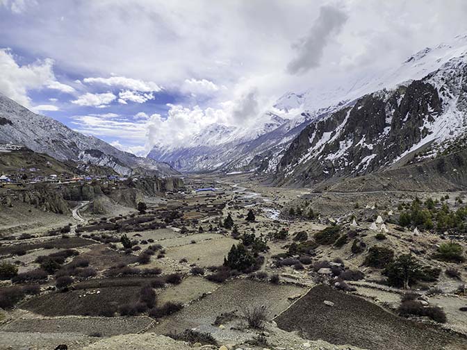 The valley and Manang viewed from the way to Khangsar, 2023