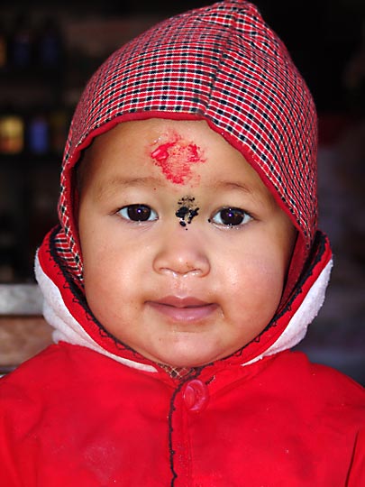 ילדה נפאלית באיצ'נגו שבפרברי קטמנדו, 2004
