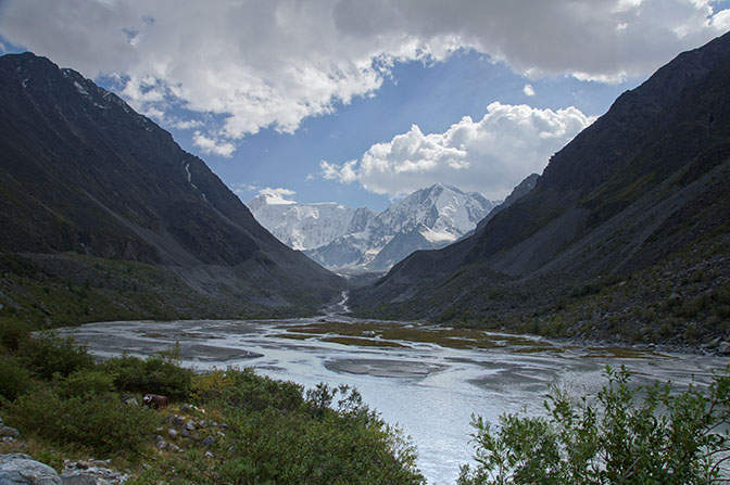 The water from the melting Ak-kem glacier, 2014