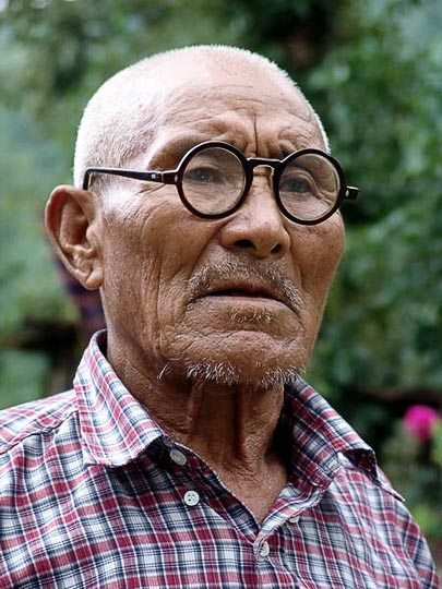 Sonam's grandfather in the Tibetan Children Village in McLeod Ganj, Dharamsala, India 2004