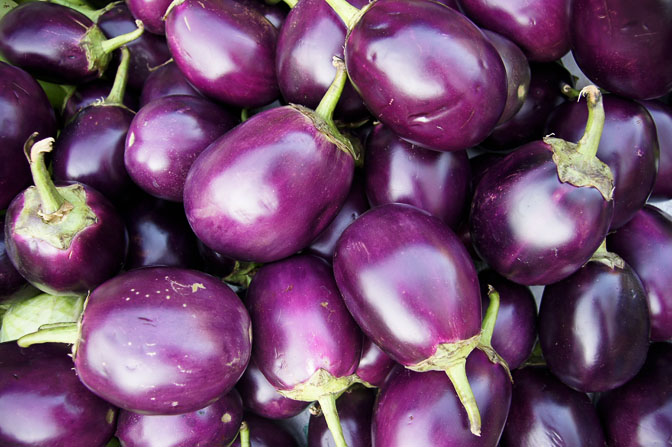 Eggplants (Aubergine) in Paharganj market in Delhi, India 2011