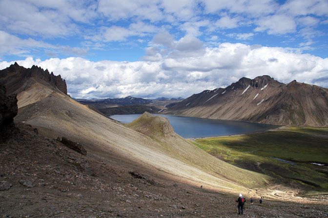 The descent towards Kirkjufellsvatn lake, 2012