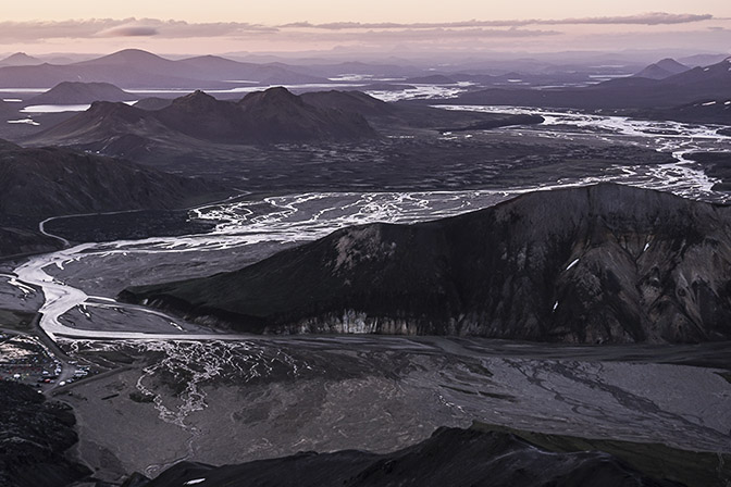 The meandering Jokusla River (Jokulgilskvisl), view from Blahnukur mountain, Landmannalaugar 2017