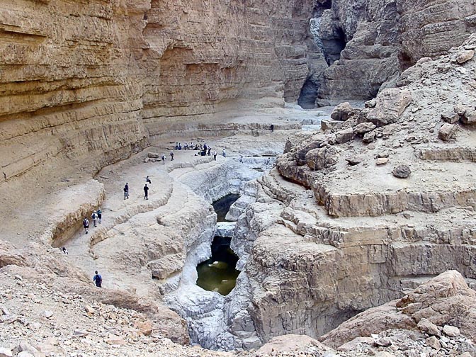 The upper ponds in the canyon of the Rahaf Creek, 2001