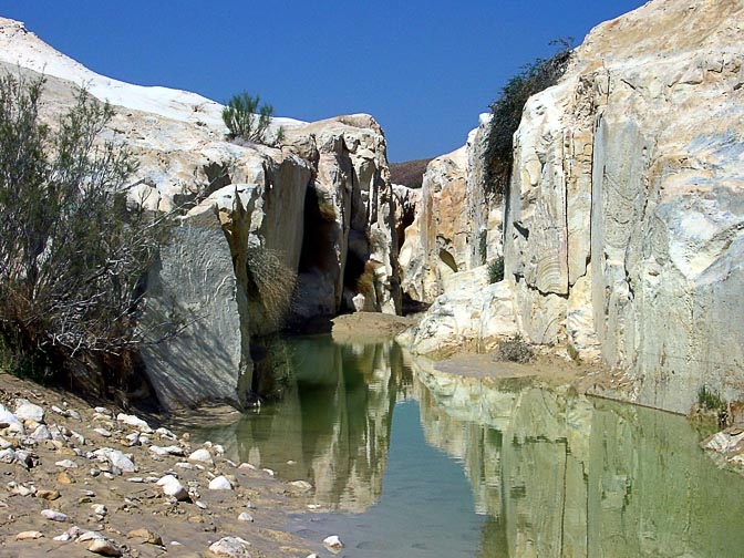 The Sagi's White Canyon at its full grandiosity, 2001