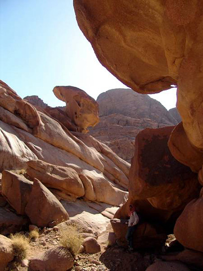 Dramatic shapes in Wadi Ahmar, 2005