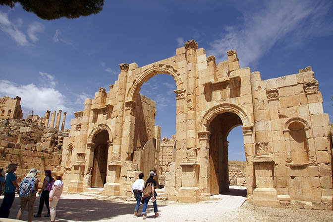 The South Gate in the wall of the Roman city, 2016