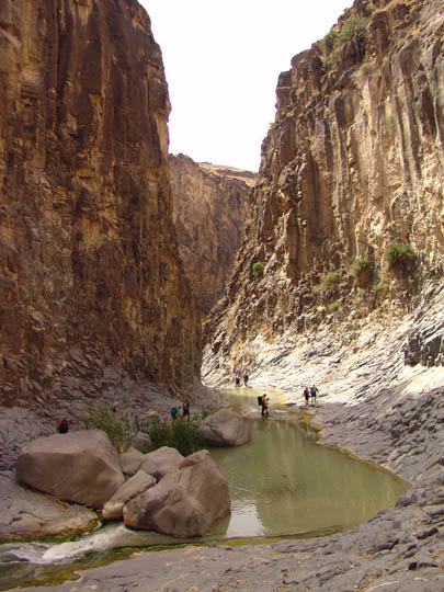 Between the pools of the upper Wadi Heidan, 2007