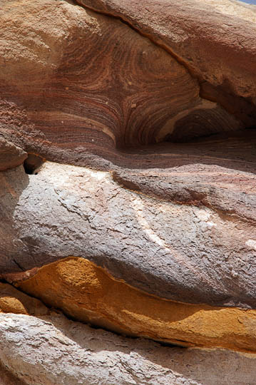 Colorful sandstone in Wadi Al-Mu'aysra Ash Sharqiyya, 2009