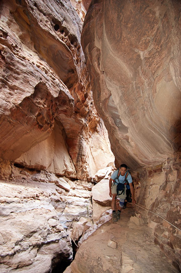 Aviv passes on narrow shelf over to the obscure crevice of Wadi Rueiba, 2010