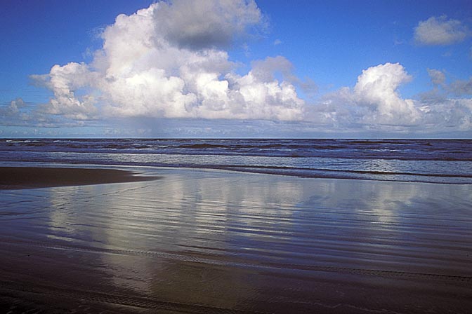 The ocean around Fraser Island, Queensland 2000