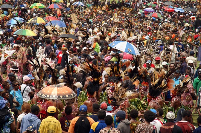 The crowded showground at The Goroka Show 2009