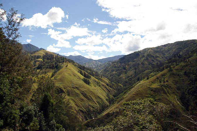 The mountainous scenery on the way to Mount Wilhelm, Chimbu Province 2009