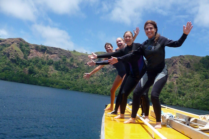 Lisa, Morin, Peggy and myself (right) on top of the diving boat, Amuian Fjord 2009 (photographed by John Leon)